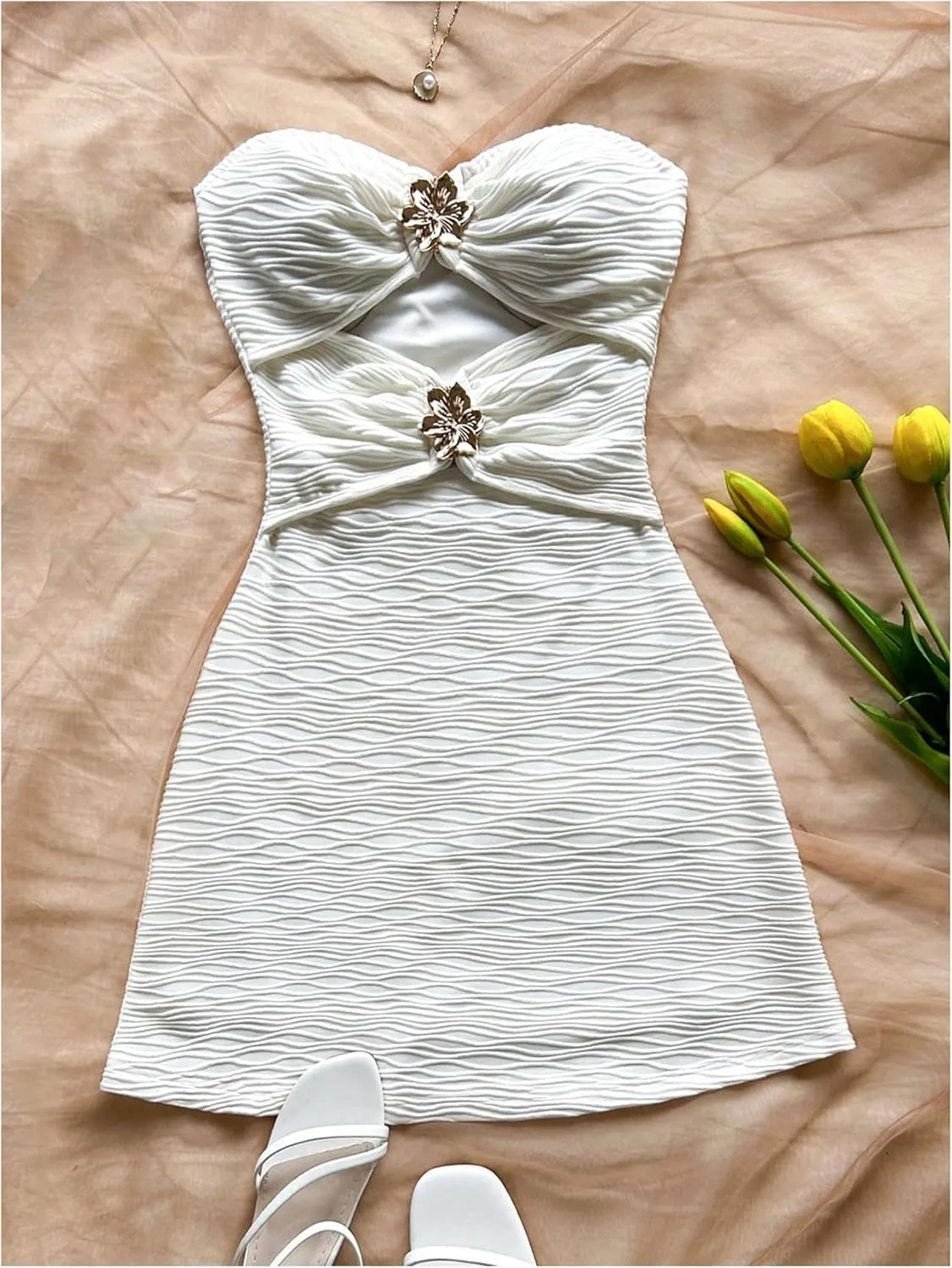 Milumia Women's Cut Out Strapless Tube Mini Dress Metallic Flower Textured Bodycon Short Dresses