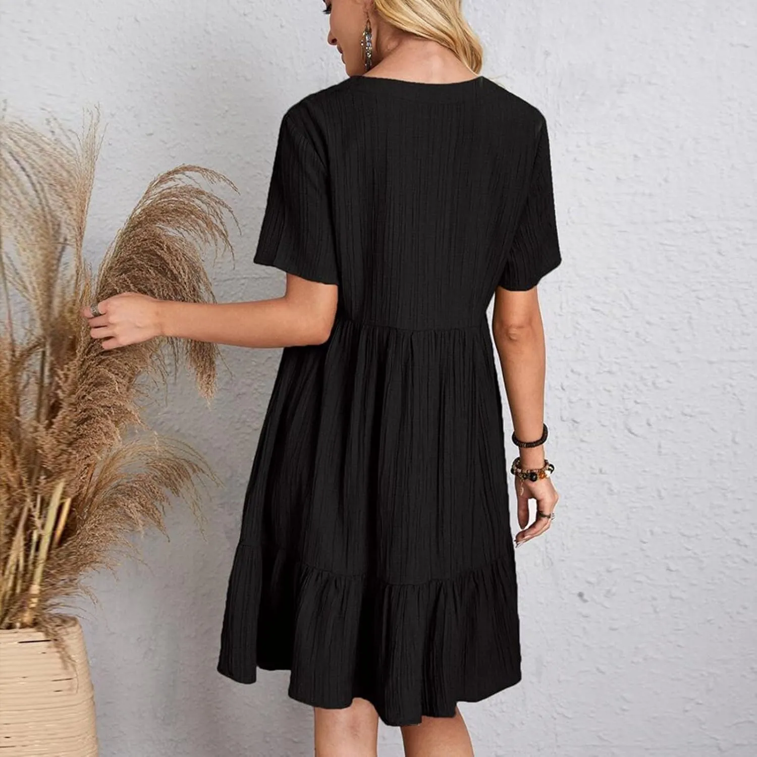 Summer Dresses for Women 2024 Pleated Tiered A Line Flowy Midi Dress Casual Fashion Short Sleeve V Neck Sundress