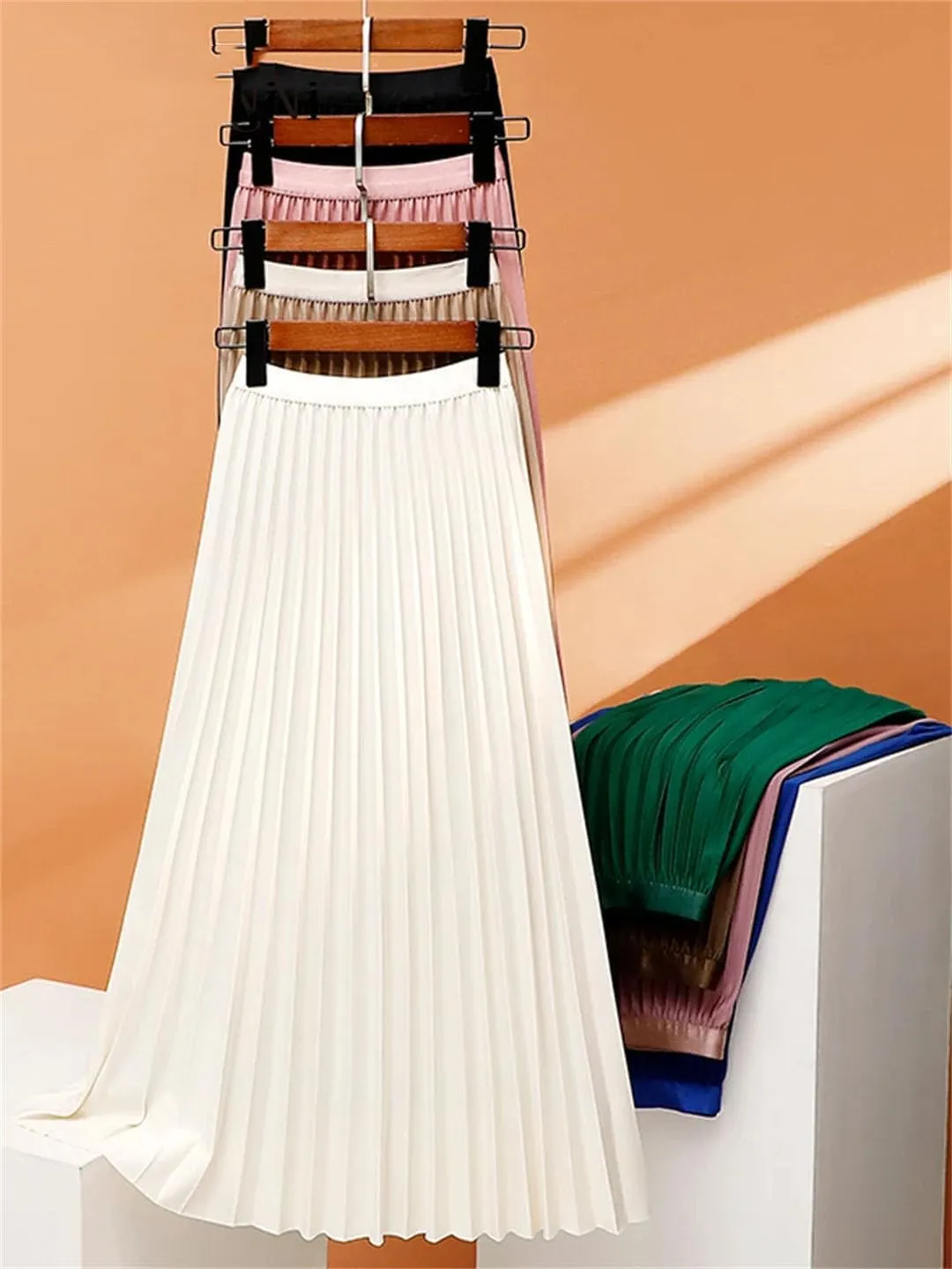 Women Long Pleated Skirt Solid Color Fashion A-Line Elegant Skirts
