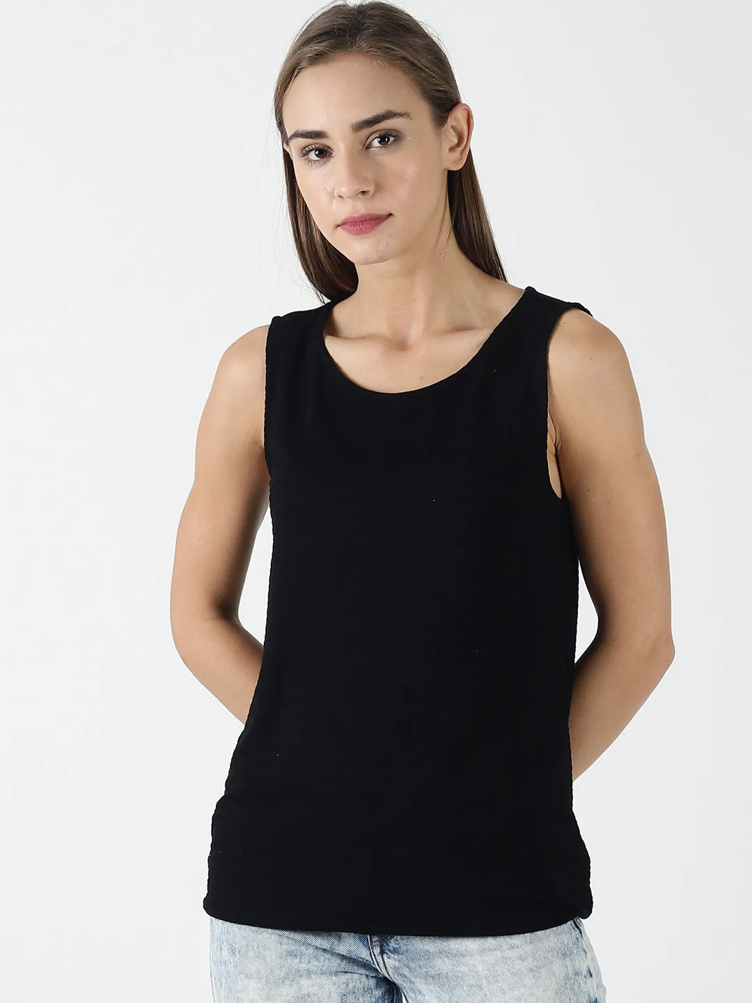 Women Solid Black Sleeveless Tank Tops
