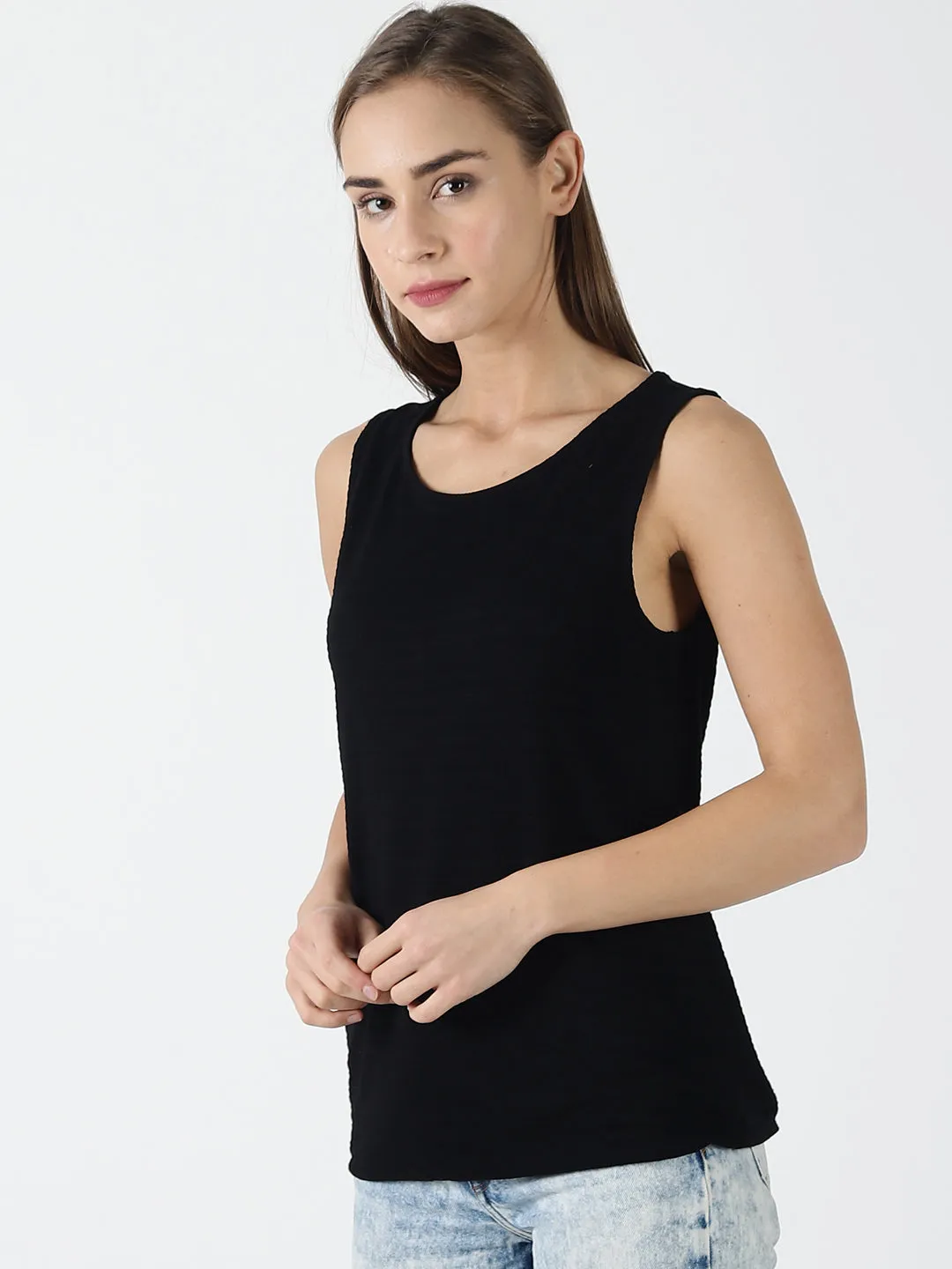 Women Solid Black Sleeveless Tank Tops